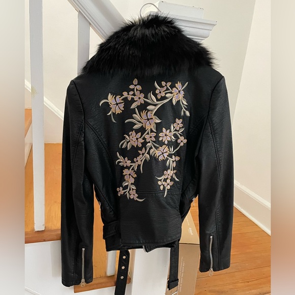 Faux fur trimmed embroidered jacket - Picture 6 of 8